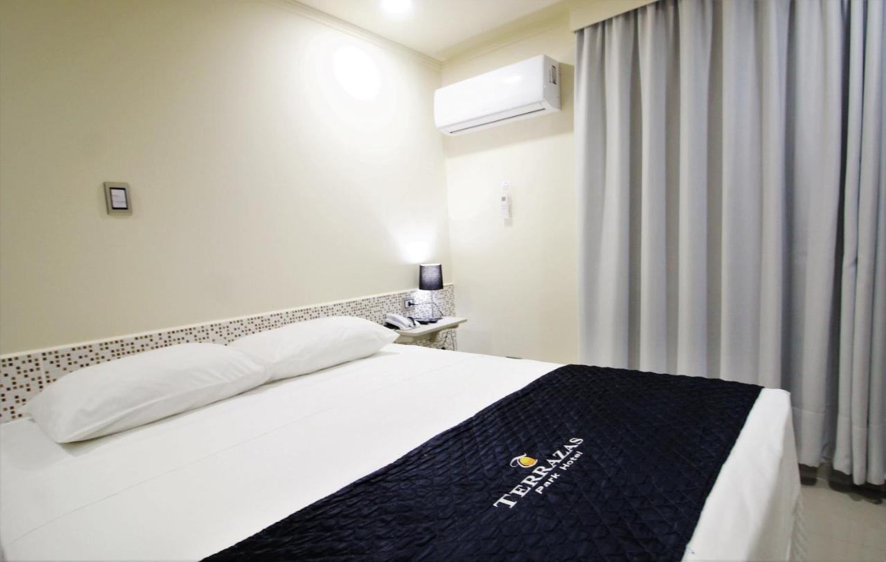 Terrazas Hotel Куритиба Екстериор снимка